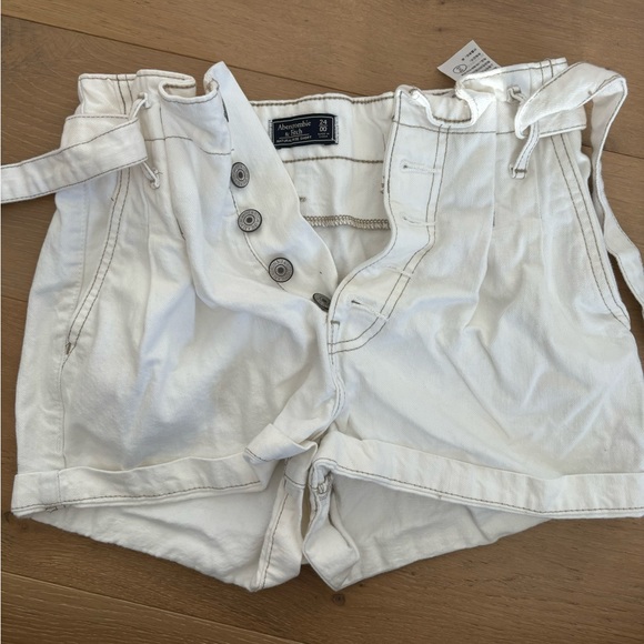 abercrombie and fitch white button tie denim shorts - Picture 3 of 3
